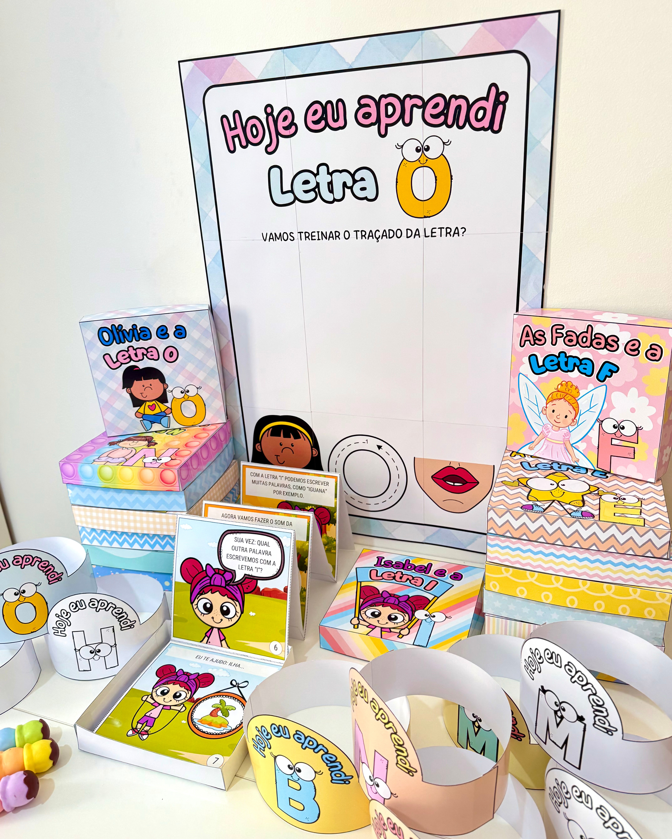 Combo Super Kits Histórias na Caixa e Cartazes Letras do Alfabeto - Imagem 8