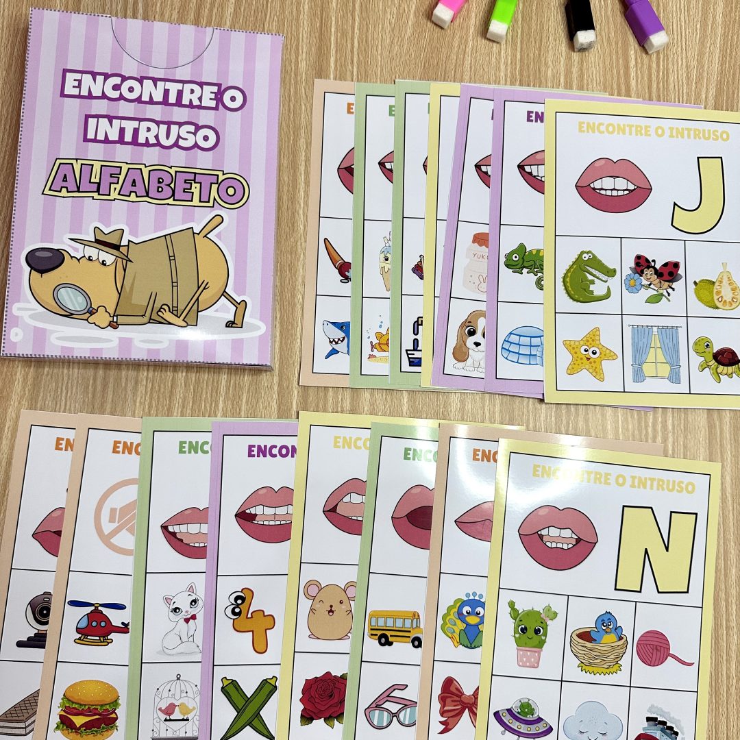 Encontre o Intruso - Alfabeto